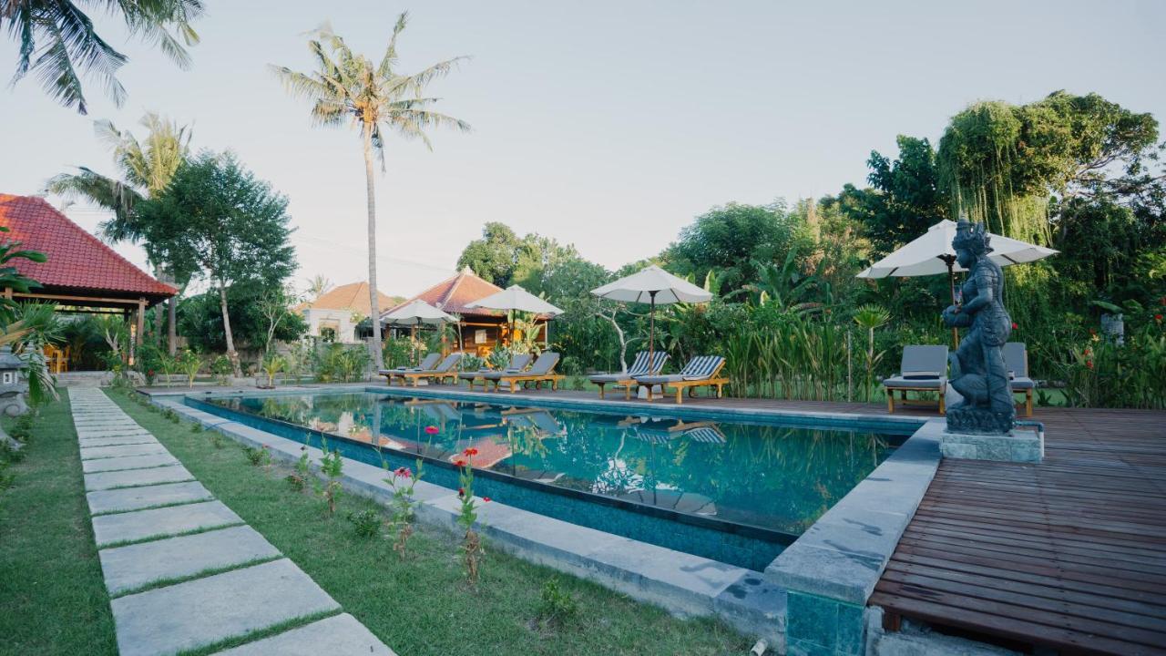 Sunset Star Huts Hotel Nusa Lembongan  Exterior photo