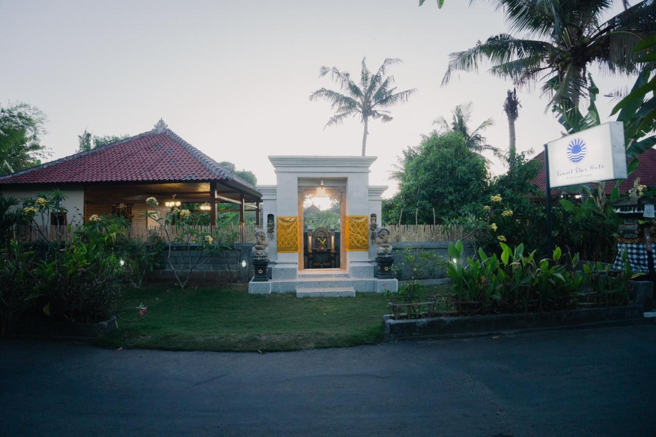 Sunset Star Huts Hotel Nusa Lembongan  Exterior photo