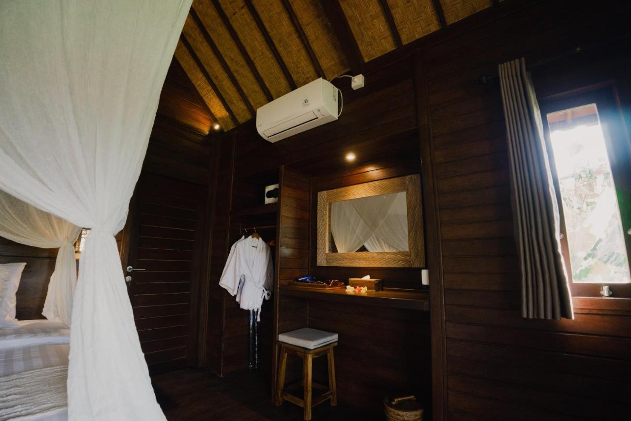 Sunset Star Huts Hotel Nusa Lembongan  Exterior photo